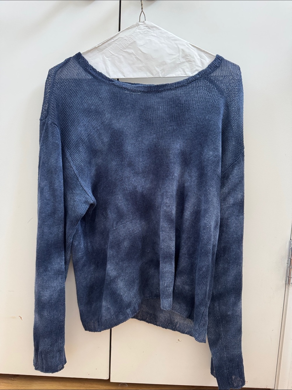 Faherty Indigo Navy Scoopneck Lightweight Linen Sweater